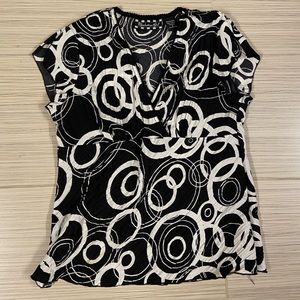 Manhattan girl top size medium